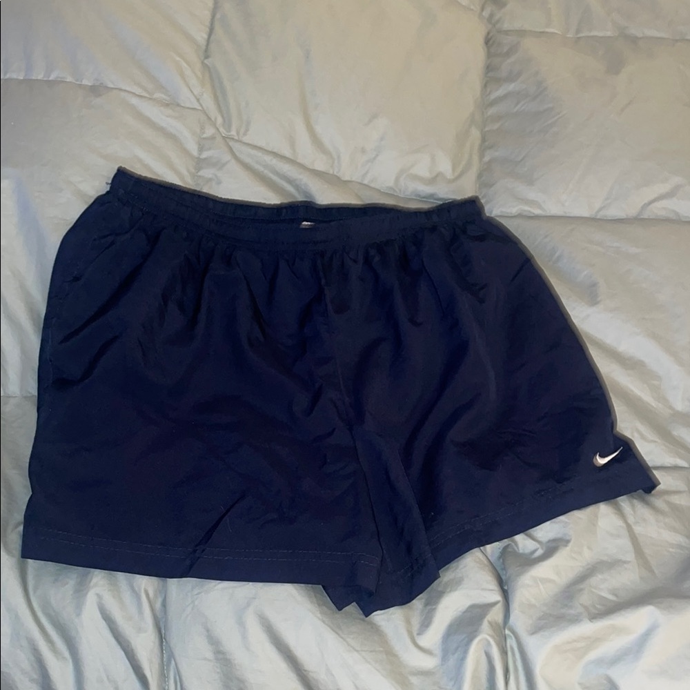 NIKE SHORTS